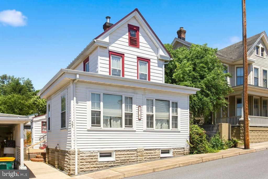 101 MIDDLE STREET, Waynesboro, PA 17268