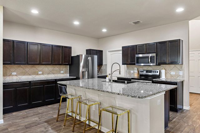 201 Garcitas Creek LN, Hutto, TX 78634