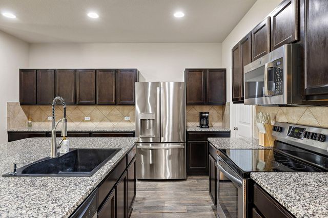 201 Garcitas Creek LN, Hutto, TX 78634