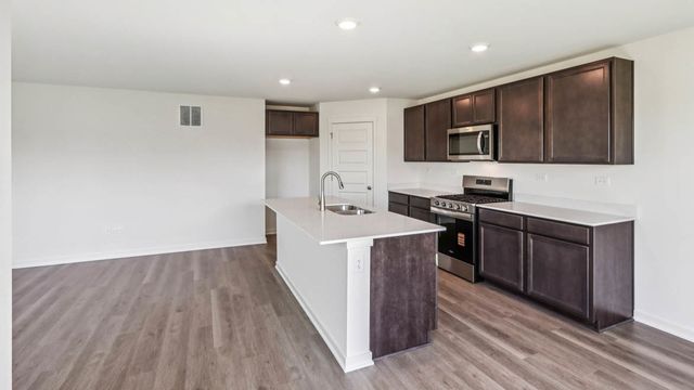2467 Barbera Drive, Oswego, IL 60543