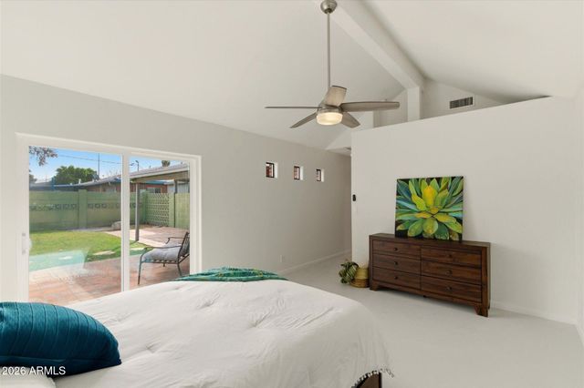 840 E OCOTILLO Road, Phoenix, AZ 85014