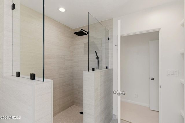 840 E OCOTILLO Road, Phoenix, AZ 85014