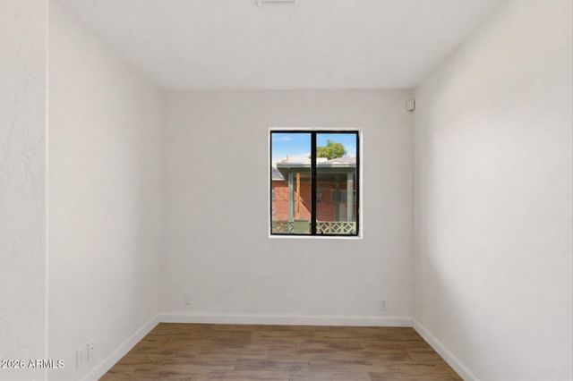 840 E OCOTILLO Road, Phoenix, AZ 85014