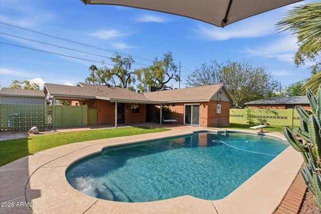 840 E OCOTILLO Road, Phoenix, AZ 85014