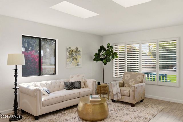 840 E OCOTILLO Road, Phoenix, AZ 85014