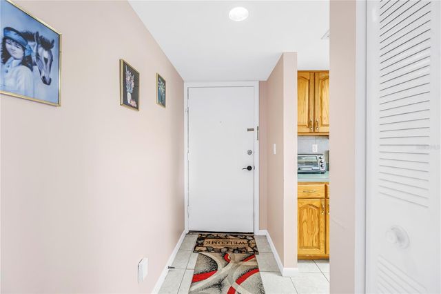 750 N VILLAGE DRIVE N 105, St Petersburg, FL 33716