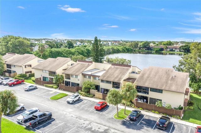 750 N VILLAGE DRIVE N 105, St Petersburg, FL 33716