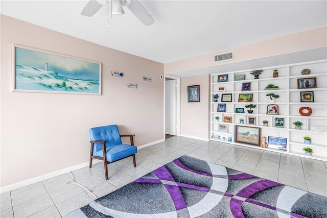 750 N VILLAGE DRIVE N 105, St Petersburg, FL 33716