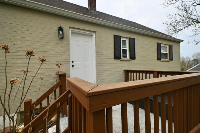 20 RidgeView Avenue, Florence, KY 41042