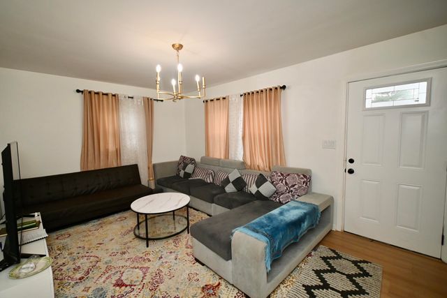 20 RidgeView Avenue, Florence, KY 41042