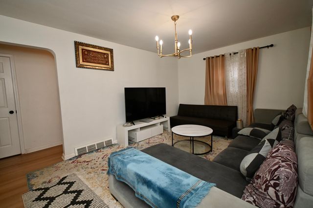 20 RidgeView Avenue, Florence, KY 41042