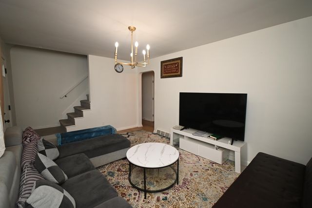 20 RidgeView Avenue, Florence, KY 41042