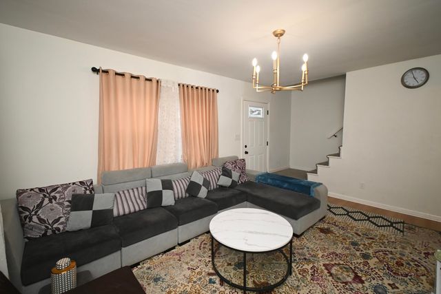 20 RidgeView Avenue, Florence, KY 41042