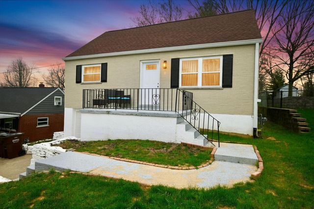 20 RidgeView Avenue, Florence, KY 41042