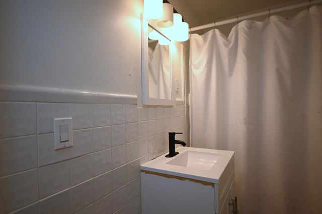 20 RidgeView Avenue, Florence, KY 41042