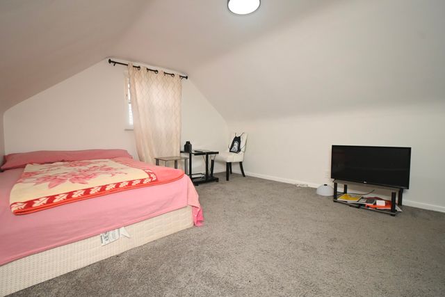 20 RidgeView Avenue, Florence, KY 41042