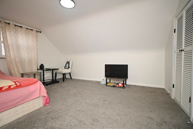 20 RidgeView Avenue, Florence, KY 41042