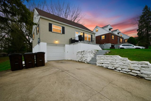 20 RidgeView Avenue, Florence, KY 41042