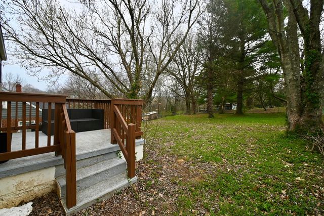 20 RidgeView Avenue, Florence, KY 41042