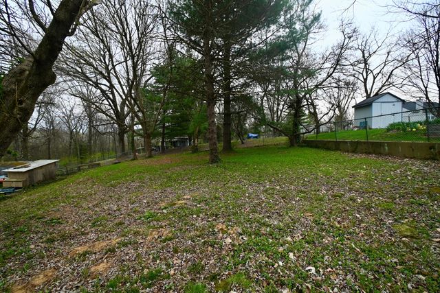 20 RidgeView Avenue, Florence, KY 41042