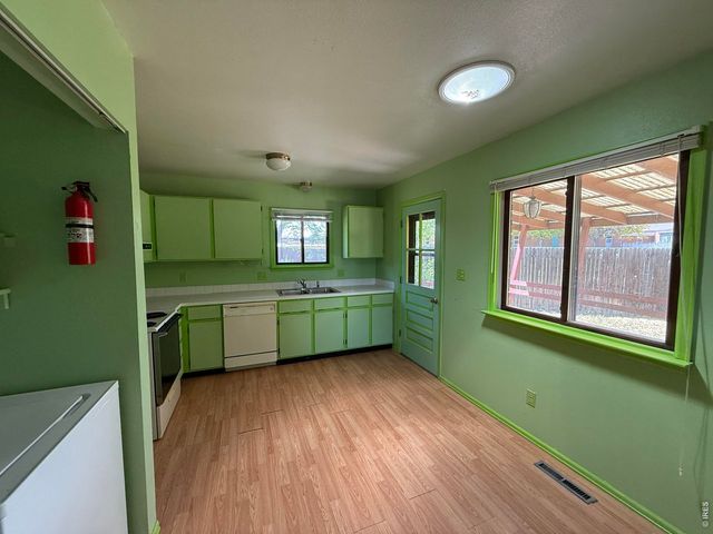 914 Red Fir Pl, Loveland, CO 80538