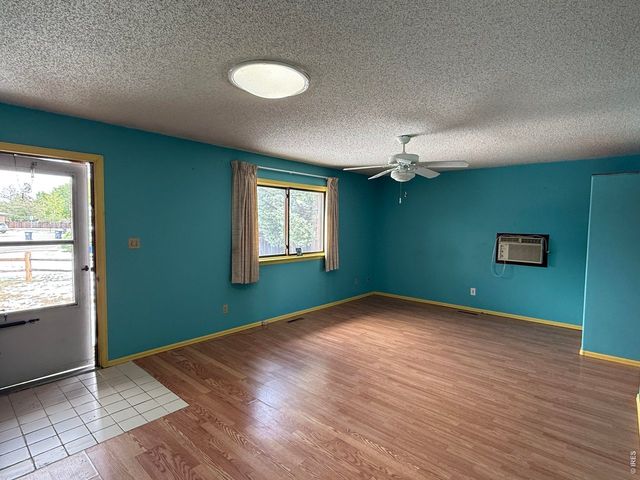 914 Red Fir Pl, Loveland, CO 80538