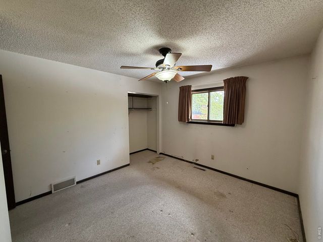 914 Red Fir Pl, Loveland, CO 80538
