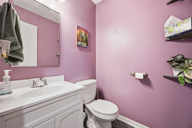 410 Hawaii Court, Iowa City, IA 52246