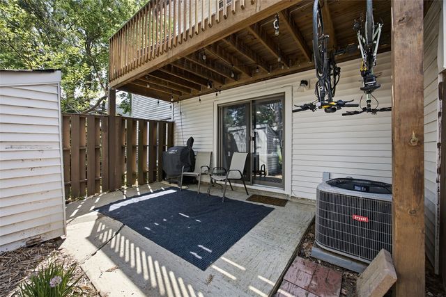 410 Hawaii Court, Iowa City, IA 52246