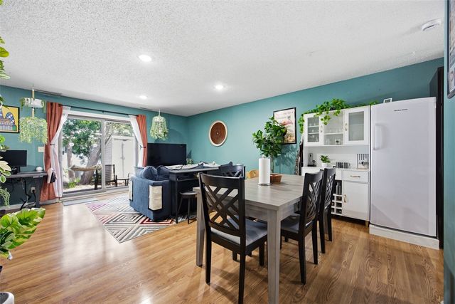 410 Hawaii Court, Iowa City, IA 52246