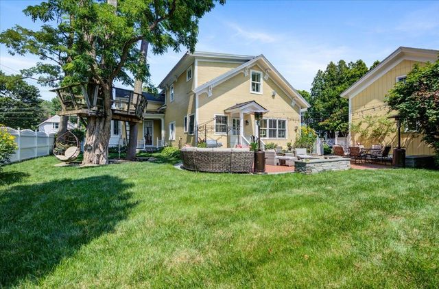 29 Maple Street, Essex Junction, VT 05452