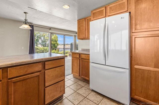 3808 Vista Campana 26, Oceanside, CA 92057