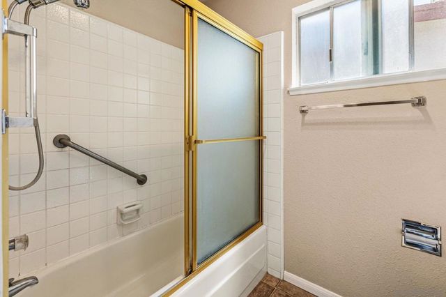 3808 Vista Campana 26, Oceanside, CA 92057