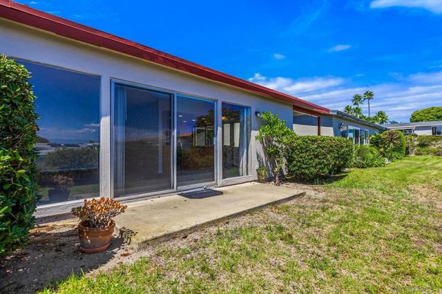 3808 Vista Campana 26, Oceanside, CA 92057