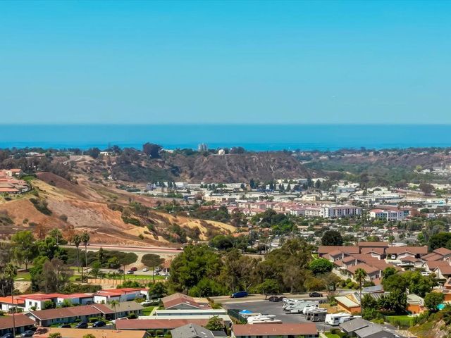 3808 Vista Campana 26, Oceanside, CA 92057