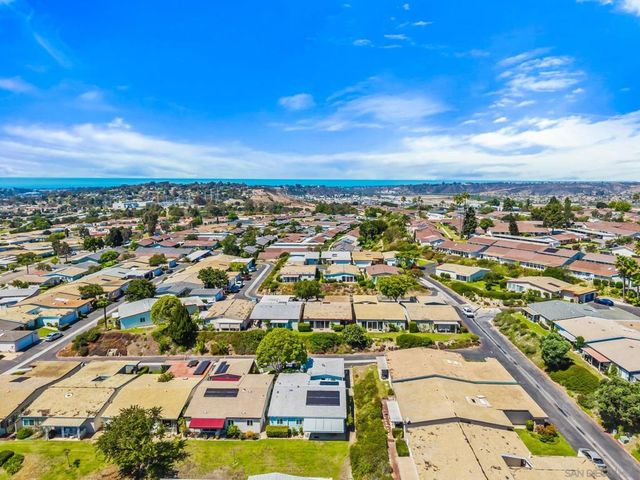3808 Vista Campana 26, Oceanside, CA 92057