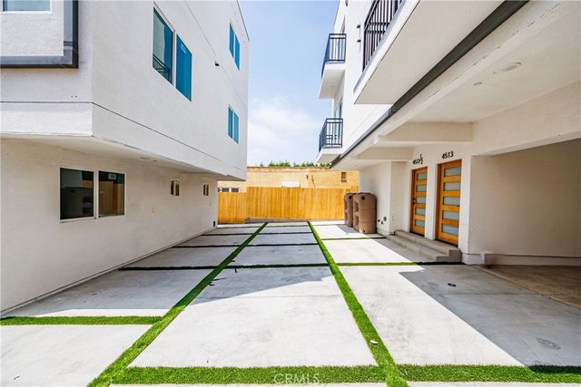 4513 Rosewood, Los Angeles, CA 90004