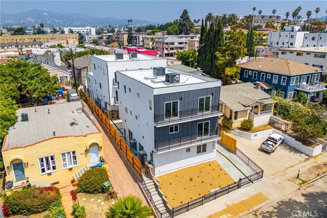 4513 Rosewood, Los Angeles, CA 90004