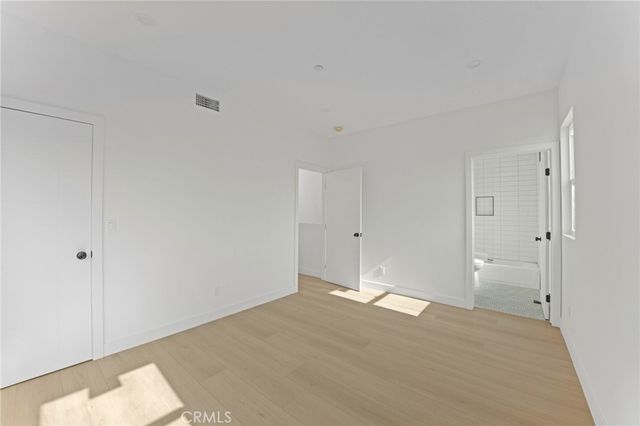 4513 Rosewood, Los Angeles, CA 90004