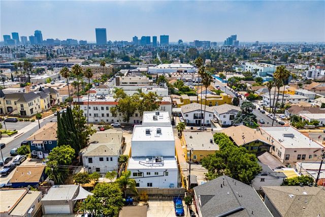 4513 Rosewood, Los Angeles, CA 90004