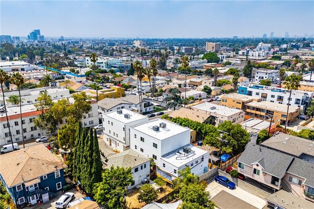 4513 Rosewood, Los Angeles, CA 90004