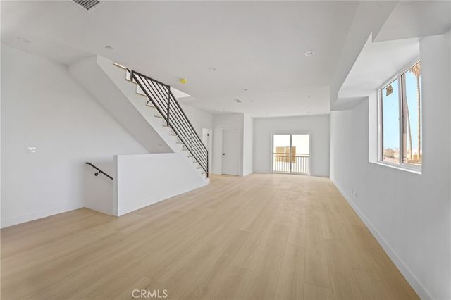 4513 Rosewood, Los Angeles, CA 90004