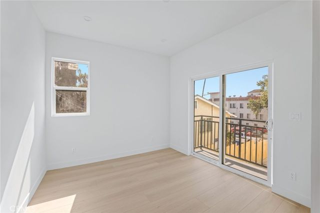 4513 Rosewood, Los Angeles, CA 90004