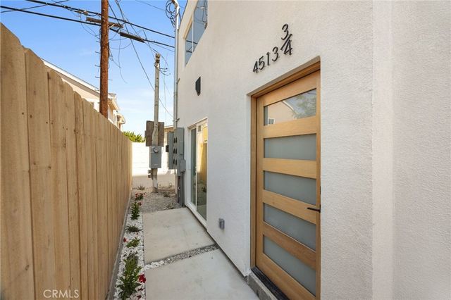 4513 Rosewood, Los Angeles, CA 90004