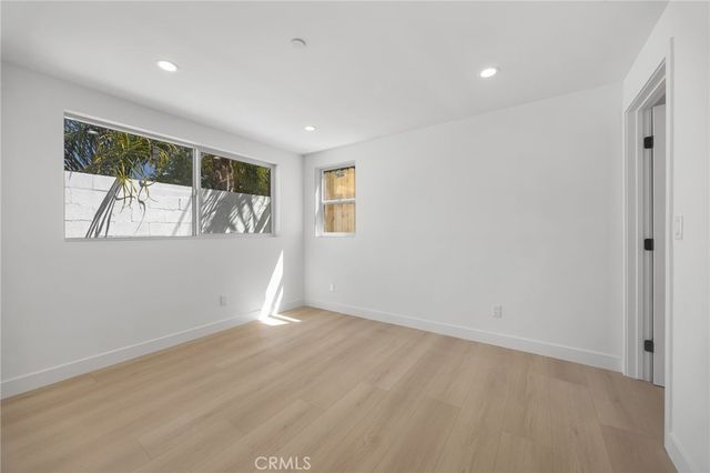 4513 Rosewood, Los Angeles, CA 90004