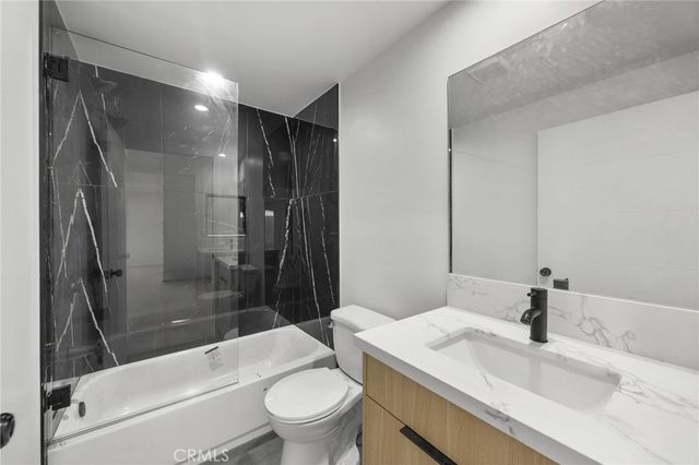 4513 Rosewood, Los Angeles, CA 90004