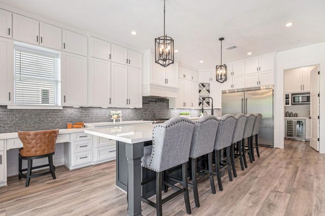 111 Seagull Path, Point Blank, TX 77364