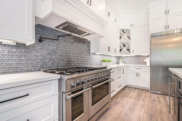 111 Seagull Path, Point Blank, TX 77364