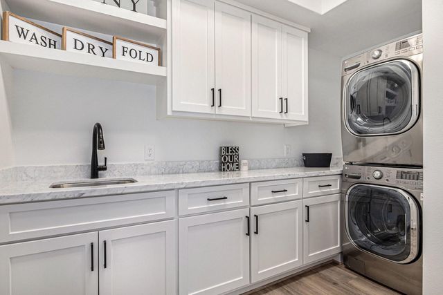 111 Seagull Path, Point Blank, TX 77364