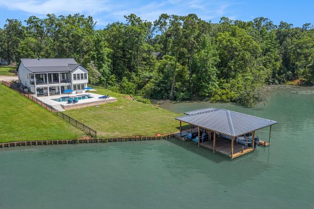 111 Seagull Path, Point Blank, TX 77364